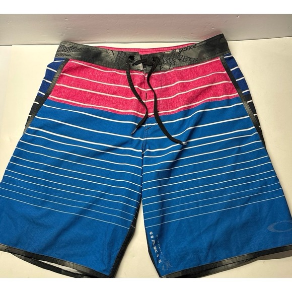Oakley Board Shorts Swim Trunk - Picture 1 of 7